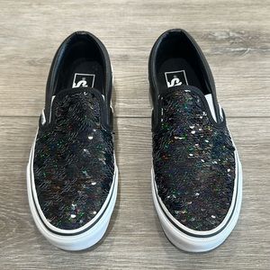 Vans Sequence in black or blk/wht checkered. Never actually worn.